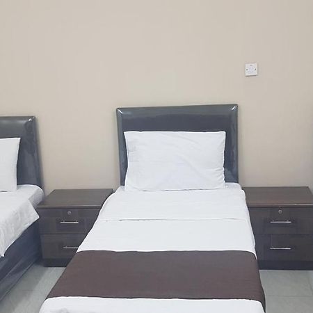 Today House Suites Salalah Eksteriør billede